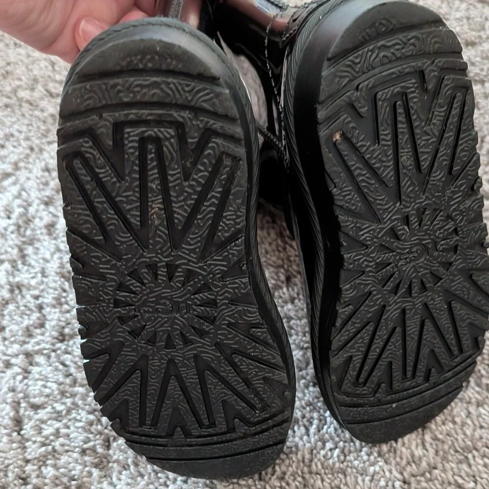 UGG Kids Drizlita Black Glossy Waterproof Rain Boots Pull On